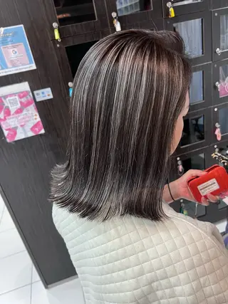 ミディアム 🖤デザインカラー❤ kana🖤のヘアスタイル