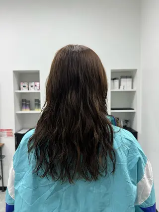 セミロング カラー パーマ BELLE by revo所属・𝘀𝗮𝗲/ 艶髪/ショートボブのヘアスタイル