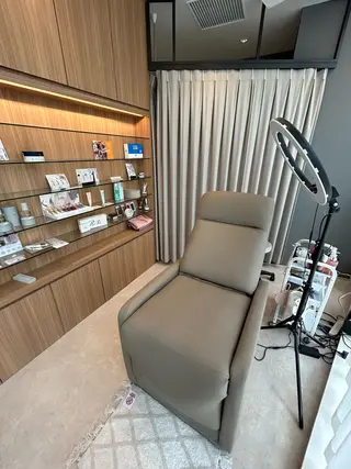 ウノプリール梅田ハービスプラザ店所属・野嶋 萌子のマツエク・マツパデザイン