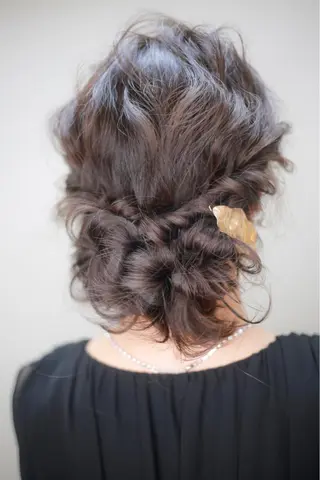 ロング カラー ヘアアレンジ 伊藤 裕貴のヘアスタイル