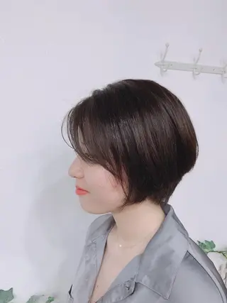 ショート カラー 安藤 まどかのヘアスタイル