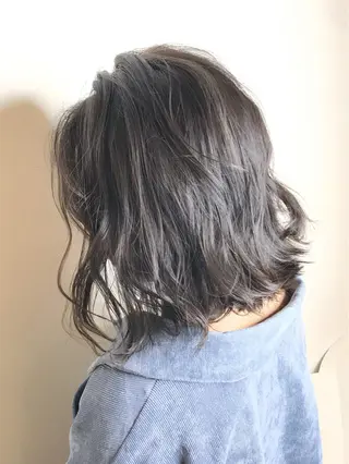 ショート カラー ボブ・レイヤーカット 吉敷航一のヘアスタイル