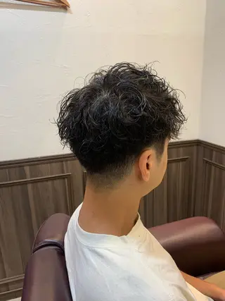パーマ メンズ Million Bucks barber shop所属・カットモデル募集 いさかのヘアスタイル