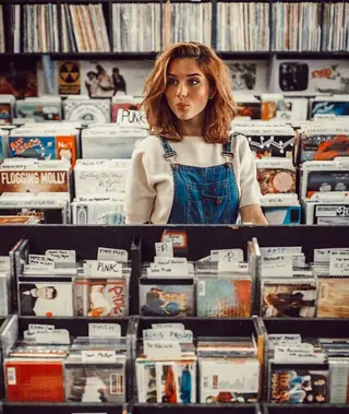 セミロング カラー atelier doux dimanche（アトリエ・ドゥー・ディマンシュ）所属・Fukamiレイヤー 透明感カラーのヘアスタイル