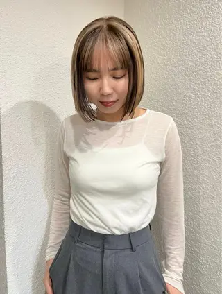 ショート カラー ハイトーン/心斎橋/ honomiのヘアスタイル