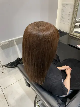 ミディアム カラー 長田 麻友子のヘアスタイル