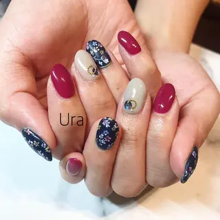ネイル UrakoNail 《nail》のネイルデザイン