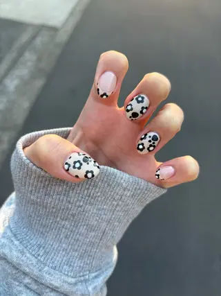 ネイル 上原 小夏のネイルデザイン