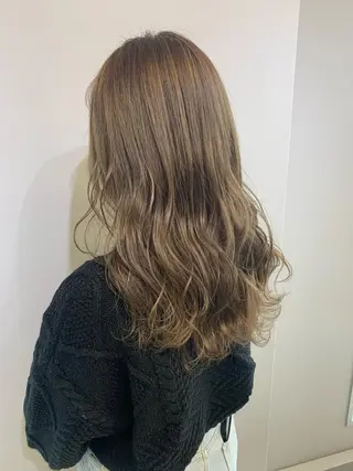 セミロング カラー theF___ yukoのヘアスタイル