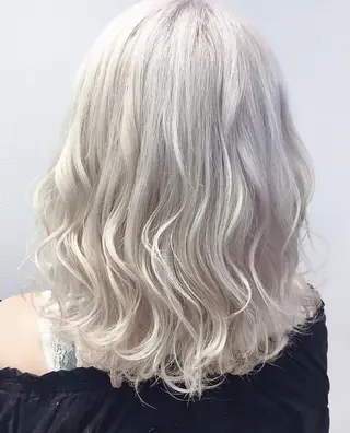 ミディアム カラー 髪質改善 Noe心斎橋店のヘアスタイル