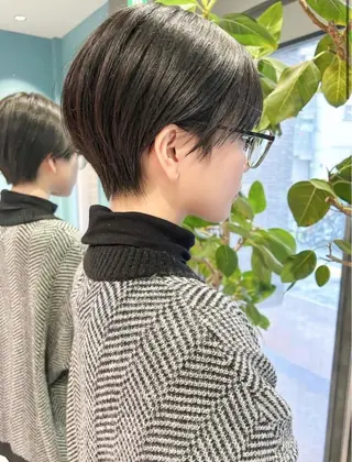 ショート 伊藤 優里のヘアスタイル