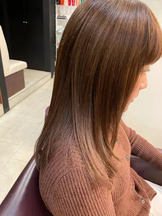 セミロング こすげひろと カラー講師のヘアスタイル