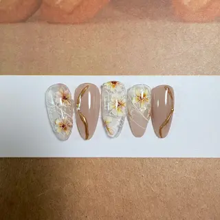 ネイル エクラNailサロン ミオのネイルデザイン