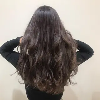 ロング A. Seoのヘアスタイル