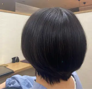 ショート カラー ミナリスヘアーデザイン所属・ミツツカ リンタロウのヘアスタイル
