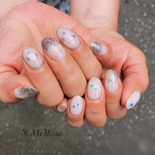 ネイル mayu 𓃠のネイルデザイン