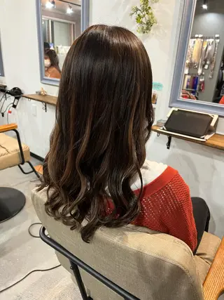 ミディアム 目を惹く艶髪/髪質 改善カラー🤎ぐっちのヘアスタイル