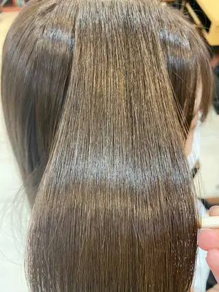 ロング カラー あやめ【顔まわり/レ イヤー/柔らかカラ】のヘアスタイル