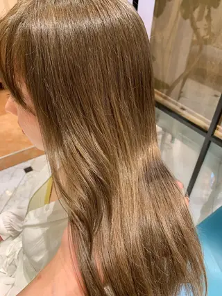 セミロング カラー レイヤー🇰🇷 韓国ヘア💕トモミのヘアスタイル