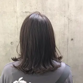 ミディアム カラー oshare tom (スタイリスト)所属・人気🌻《髪質改善》 平井 綾乃のヘアスタイル