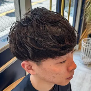 ショート パーマ メンズ 吉田 新平のヘアスタイル