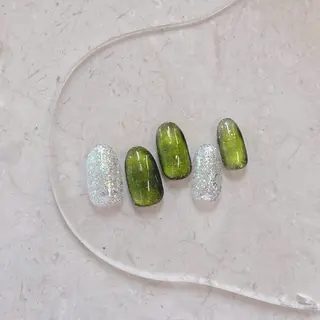 ネイル MAXKELLY MAIKAのネイルデザイン