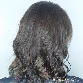 カラー ミディアム E Komo hair所属・Wow❕E Komo hair 永井一輝のヘアスタイル