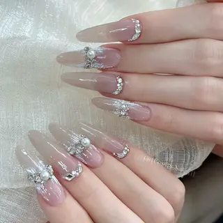 ネイル マギー ネイル🦋のネイルデザイン