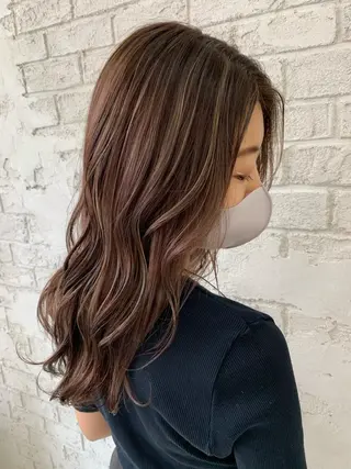 セミロング 🇺🇸ハイライト特 化美容師🇺🇸漆沢のヘアスタイル