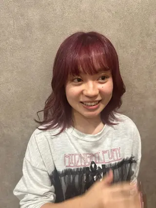カラー sea by sion所属・山村 七那のヘアスタイル