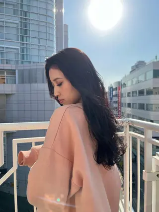 カラー the OSCAR所属・韓国ヘアスタイリスト Harukaのヘアスタイル