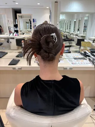 セミロング ヘアアレンジ 山田 桃華のヘアスタイル