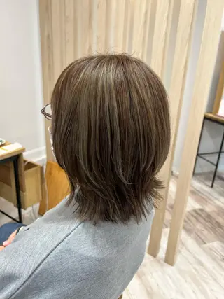 ミディアム 渡部 未歩のヘアスタイル