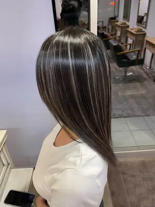 セミロング カラー Felice Erikaのヘアスタイル