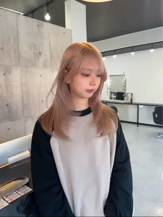 ロング レイヤー・ブリーチ kiyotoshiのヘアスタイル