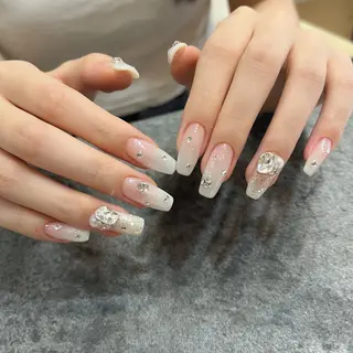 ネイル 黒沢 直子のネイルデザイン