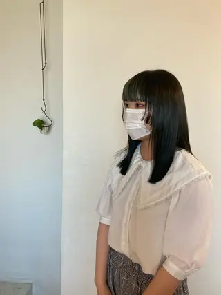 ミディアム カラー 前川 華恋 / room3のヘアスタイル