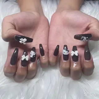 ネイル T-Rich所属・高野 沙玖良のネイルデザイン