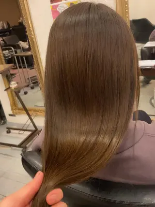 ロング カラー 🍀Moda by Grande🍀のヘアスタイル