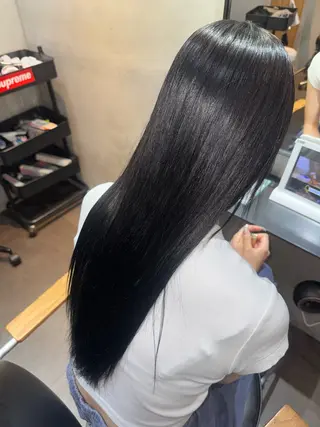 カラー La fith hair charme 渋谷店【ラフィス ヘアー シャルム】所属・🤎艶カラー/縮毛/ クルミ🤎のヘアスタイル
