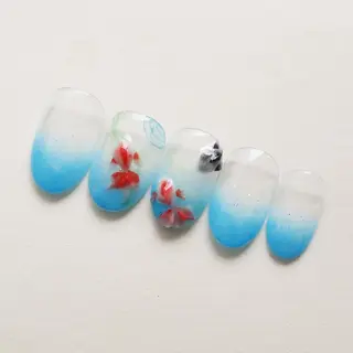 ネイル 山田 麻衣のネイルデザイン