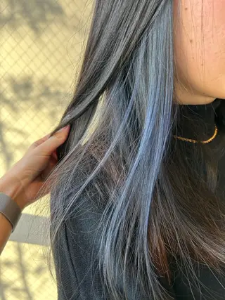 カラー Marin🫐/ 名駅/レイヤーカットのヘアスタイル