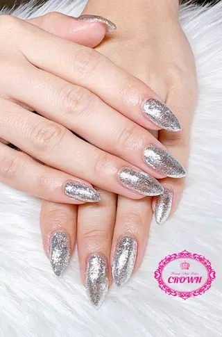ネイル CROWN プライベートサロンのネイルデザイン