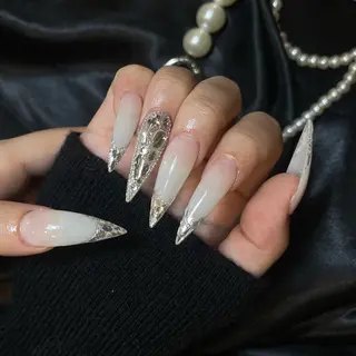 ミディアム Chiin Nailのネイルデザイン