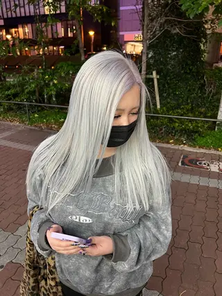 ロング カラー mimiiy梅田 中崎町ハイトーンのヘアスタイル