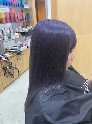 セミロング ILObymiloc ナナカのヘアスタイル