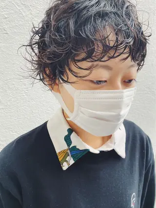 ショート パーマ 🫧艶ハイトーン ブリーチ🫧シモのヘアスタイル