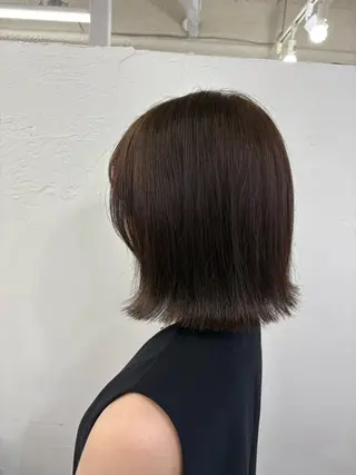 カラー 東 百音のヘアスタイル