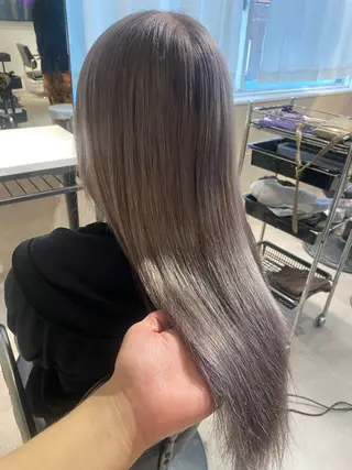 カラー Seleneコウキ ブリーチ/ハイトーンのヘアスタイル