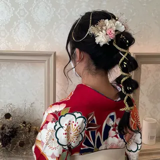 ヘアアレンジ 🍪ヨシイハルネ🍪 ラベンダーカラーのヘアスタイル